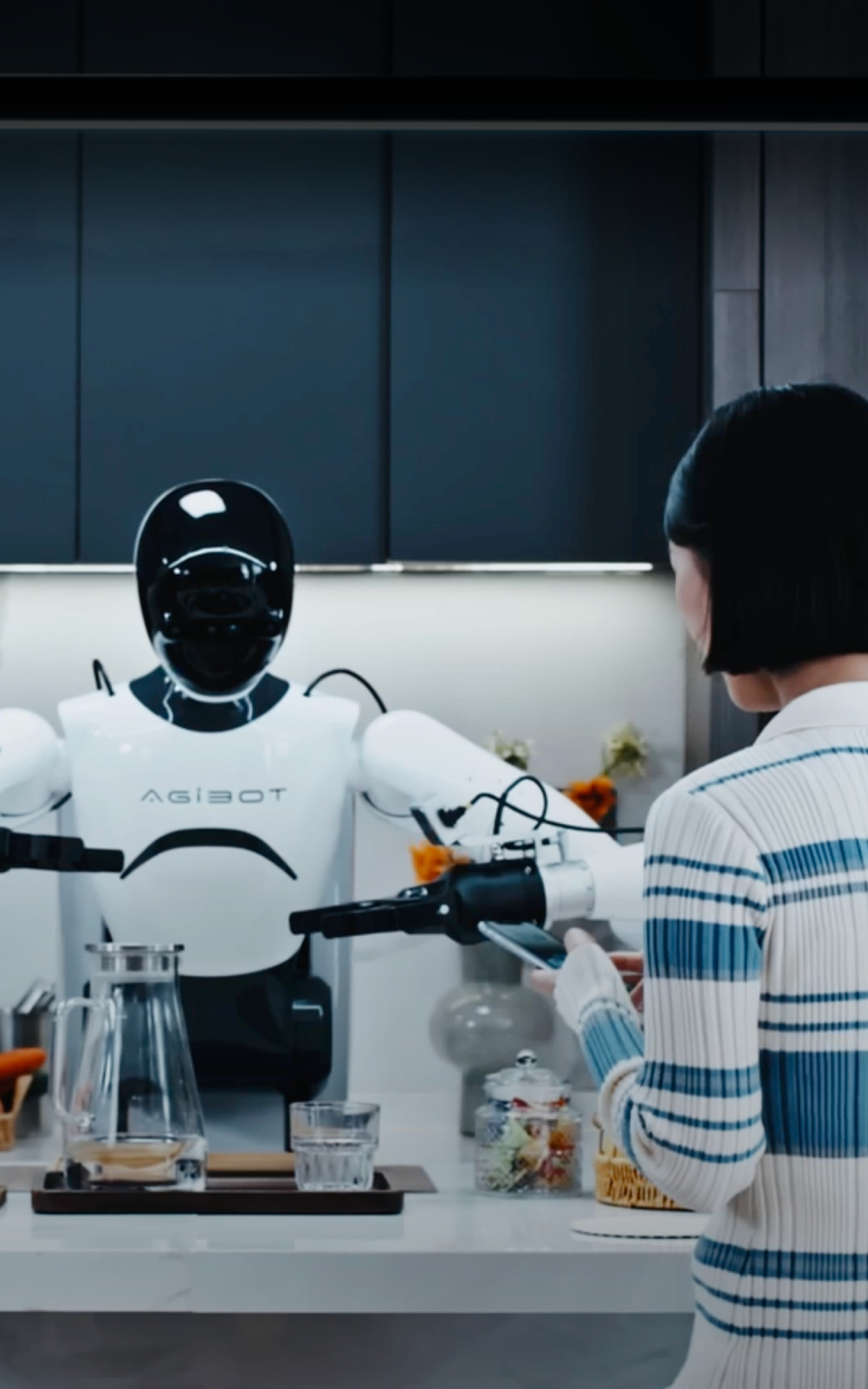 行业首款！快盈VIII发布具身智能一站式开发平台Genie Studio